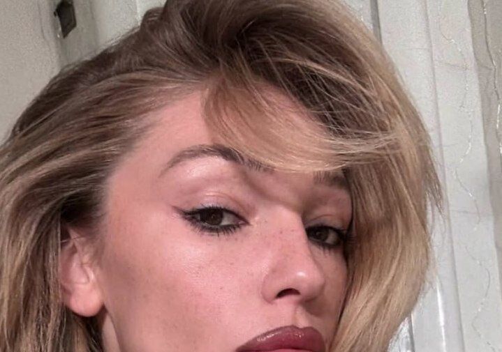 Поевшую пельменей Настю Ивлееву заподозрили в беременности