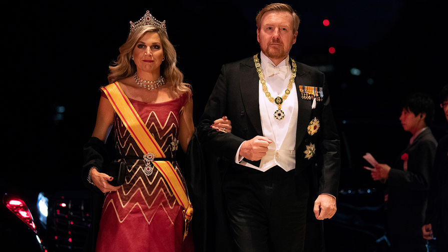 Король Нидерландов Виллем-Александр со своей супругой Максимой на&nbsp;интронизации императора Нарухито в&nbsp;Токио, 22 октября 2019 года