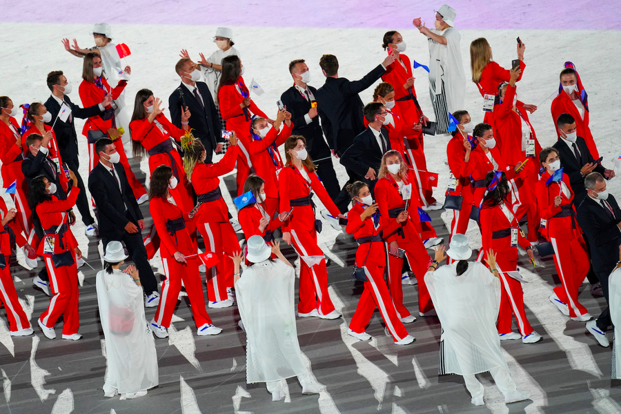 Сборная России на церемонии открытия Игр в Токио