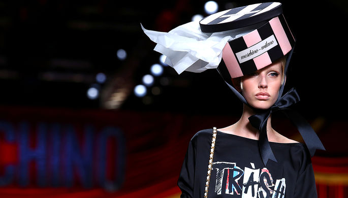 Показ Moschino в Милане, 24 февраля 2017 года