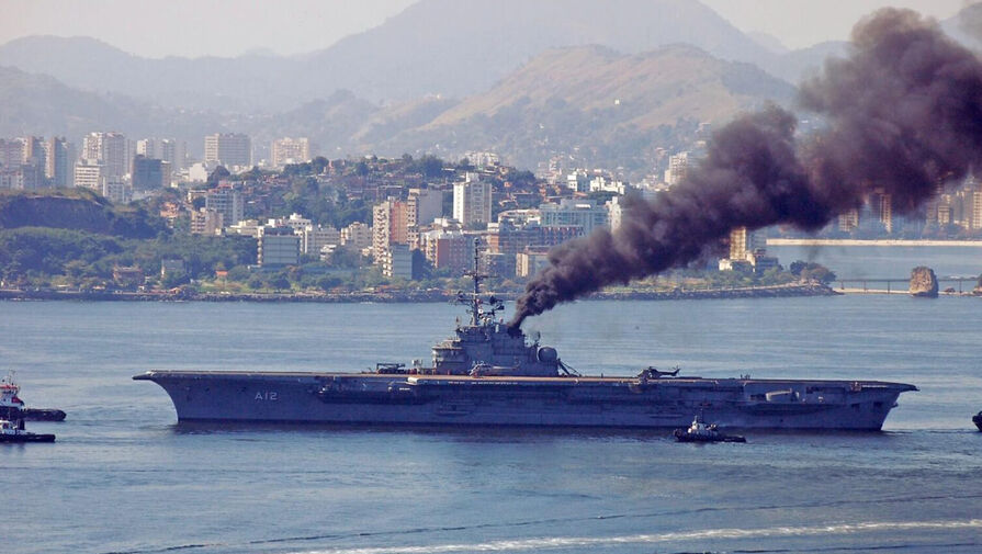 ВМС Бразилии затопили свой единственный авианосец Сан-Паулу в Атлантическом океане