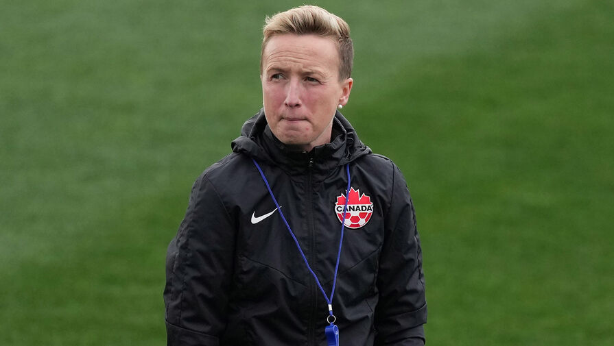 Тренера сборной Канады по футболу отстранили после скандала на Олимпиаде