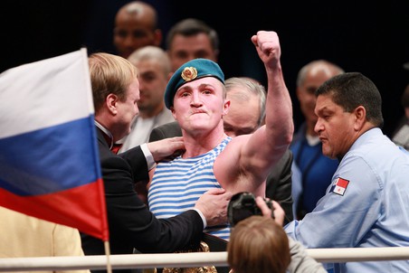 Лебедев будет драться в Москве в третий раз подряд