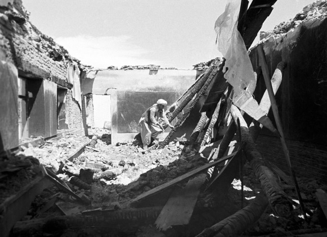 Разрушенная боевиками школа в&nbsp;провинции Гардез. 1981&nbsp;год