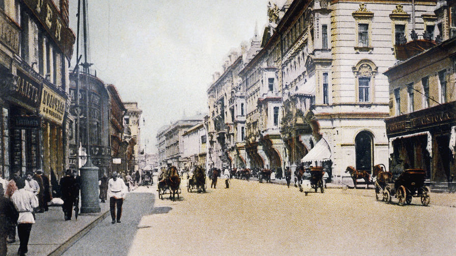Тверская улица в&nbsp;Москве. Почтовая открытка начала XX века