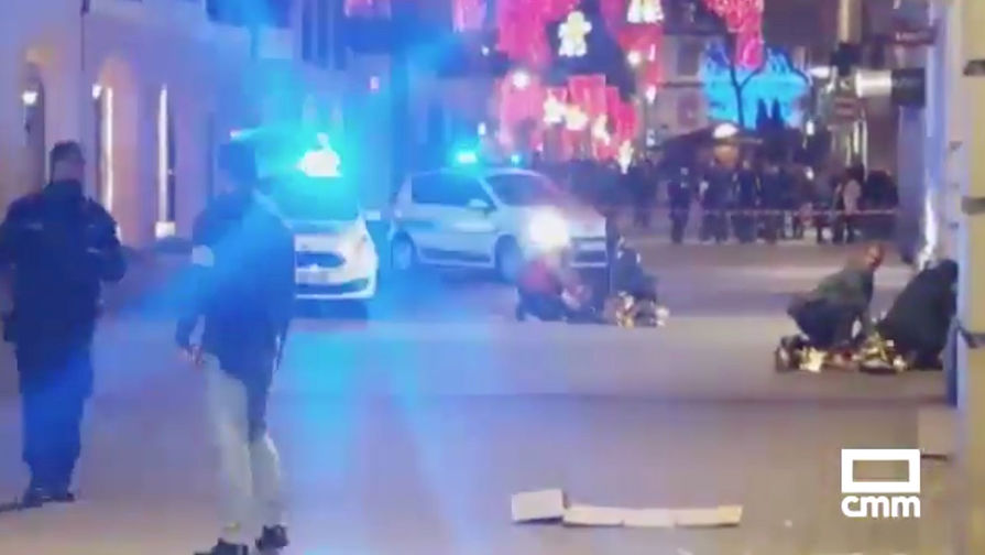 Полиция и пострадавшие на&nbsp;месте стрельбы в&nbsp;Страсбурге, 11 декабря 2018 года 