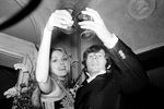 Роман Полански с супругой Шэрон Тейт на премьере фильма «Ребенок Розмари» в Лондоне, 1969 год