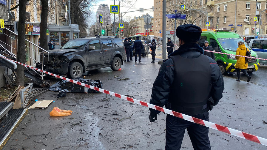 На&nbsp;месте аварии на&nbsp;улице Маршала Бирюзова на&nbsp;северо-западе Москвы, 24 ноября 2020 года
