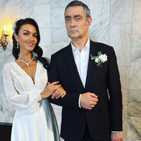 Владивостоктағы жағажайда жалаңаш Аня Кино және эстрада жұлдыздары қатысатын порно видеолар