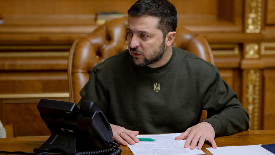 Зеленский обсудил обеспечение боеприпасами украинских военных под Артемовском