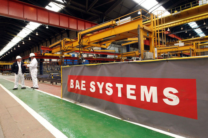 Концерн EADS ведет переговоры о слиянии с британским производителем вооружений BAE Systems