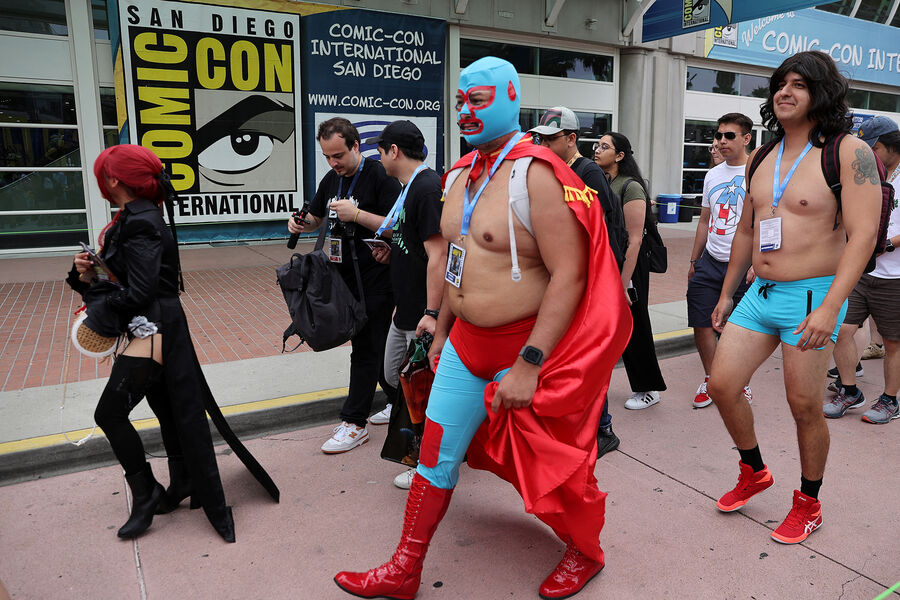 Посетители на&nbsp;фестивале Comic-Con в&nbsp;Сан-Диего