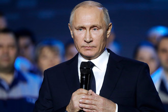 Владимир Путин на митинге, посвященном 85-летию Горьковского автомобильного завода в Нижнем Новгороде, 6 декабря 2017 года