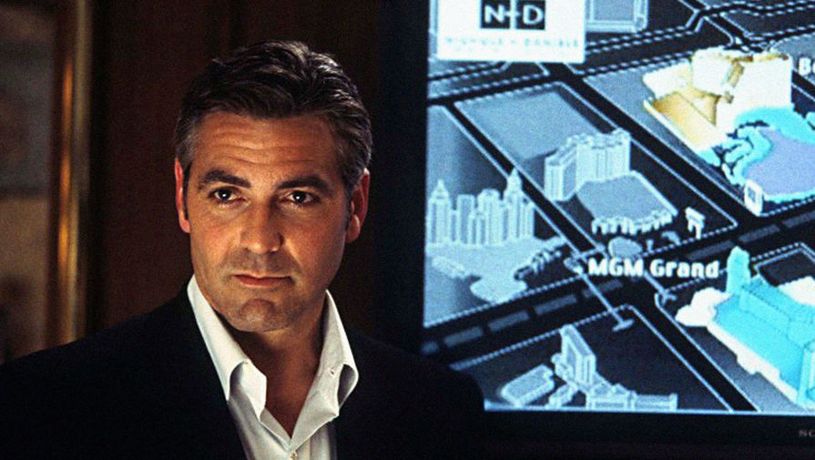 Джордж Клуни в фильме «Одиннадцать друзей Оушена» (2001)