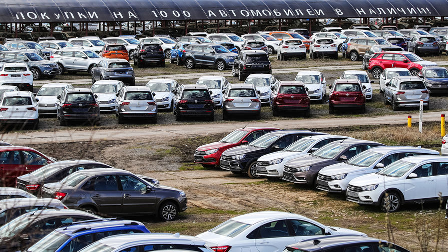 Минпромторг прогнозирует падение продаж автомобилей на треть по итогам года
