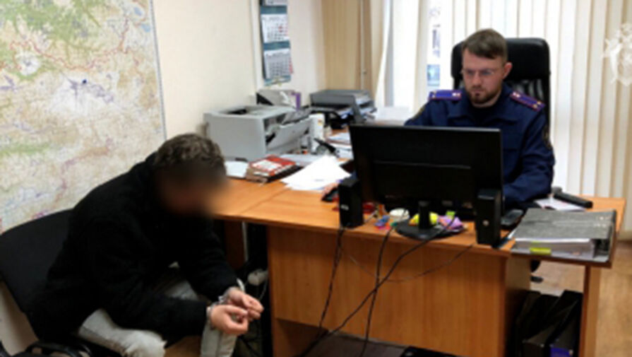 На Алтае пьяный внук зарезал дедушку и нанес серьезные ранения бабушке