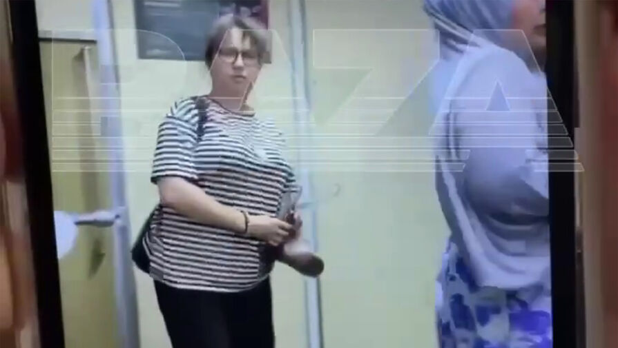 Пассажирка метро рассказала, как они с подругой отбились от женщины с ножом