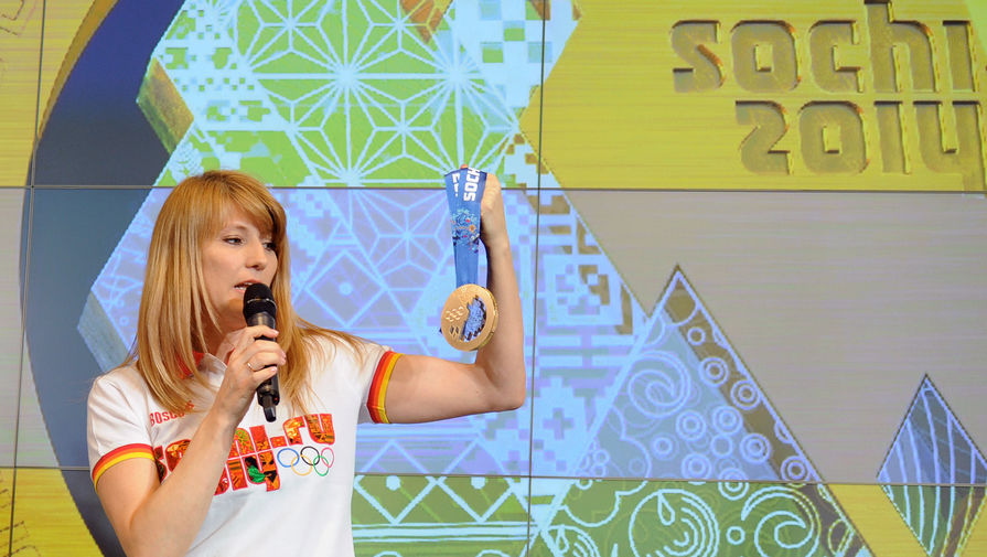 Светлана Журова представляет медали Олимпиады в Сочи