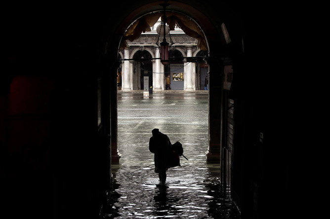 Когда? Наводнение в Венеции. Стихия не щадит город