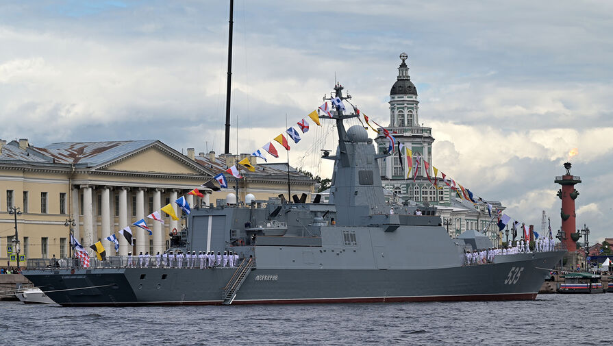 Корабли и подлодки Северного флота примут участие в Главном военно-морском параде