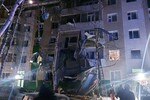На месте частичного обрушения жилого дома на улице Мира в Нижневартовске, 4 декабря 2022 года