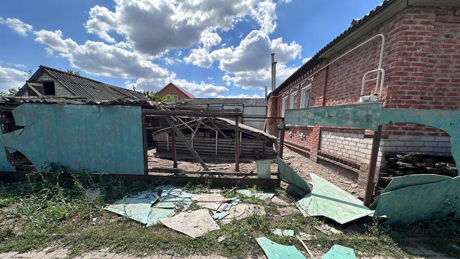 Дрон ВСУ взорвался на участке частного дома в Белгородской области