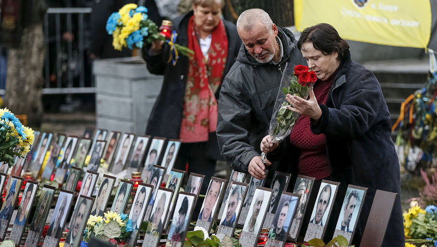 На&nbsp;улице Институтской в&nbsp;Киеве установлен мемориал погибшим на&nbsp;«майдане»
