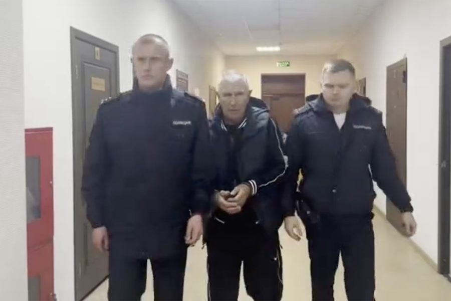 Убийство за $300. В Подмосковье поймали киллера, расстрелявшего директора лицея