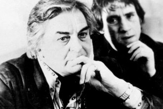 Юрий Любимов и Владимир Высоцкий во время пресс-конференции в Deutsches Theater, Берлин, ГДР, 13 февраля 1978 год