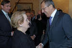 Министр иностранных дел РФ Сергей Лавров во время встречи с бывшим госсекретарем США Мадлен Олбрайт, 2007 год