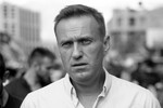 <b>Алексей Навальный (4 июня 1976 — 16 февраля 2024) </b>— российский оппозиционер и общественный деятель. 