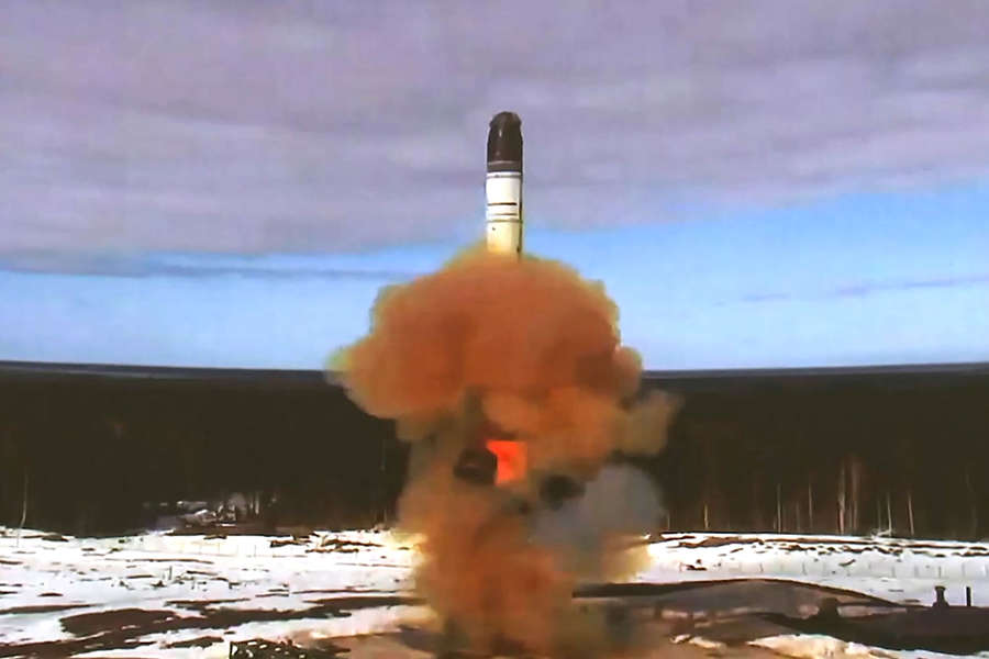 Пуск межконтинентальной баллистической ракеты стационарного базирования «Сармат» с космодрома Плесецк