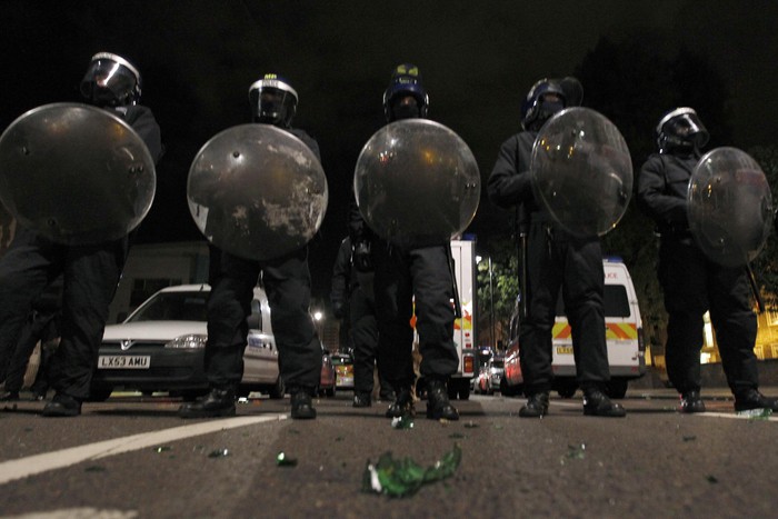 Во время беспорядков в&nbsp;Тоттенхэме были ранены 29&nbsp;полицейских.