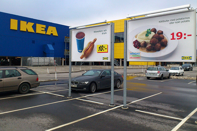 IKEA приостановила продажу сосисок из-за того, что в них обнаружили конину