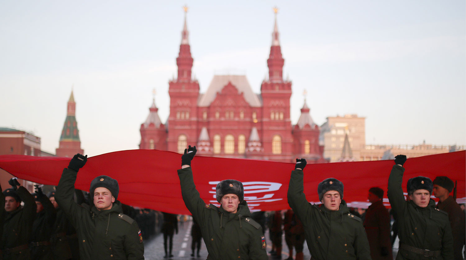 Красная площадь 1941 год. Парад в Москве 1941. Парад на красной площади 1941 год битва за Москву. Битва за Москву парад 7 ноября. Юбилей военного парада на красной площади в Москве в 1941 году.