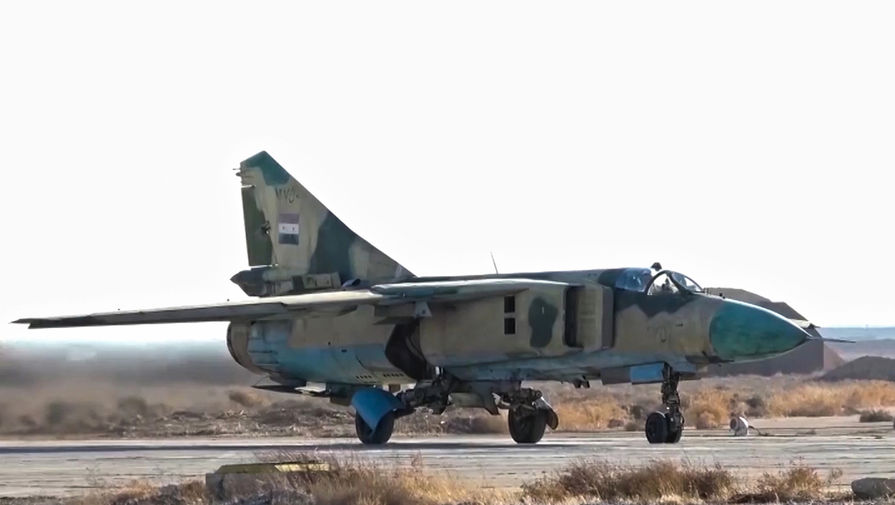 Распространенное в сети видео о сбитом ВСУ российском истребителе оказалось фейком