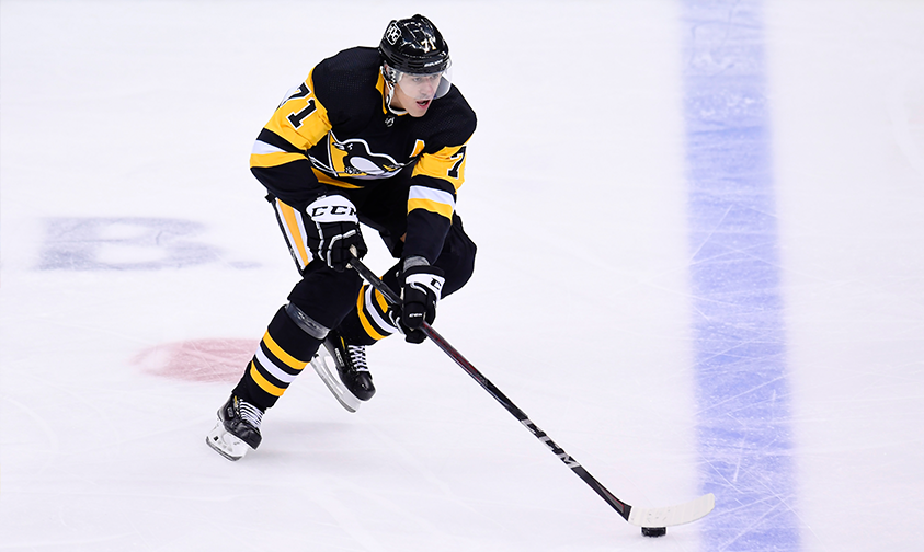 Нападающий Питтсбурга Малкин вплотную приблизился к Бурку по очкам за карьеру в плей-офф НХЛ