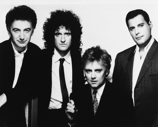Участники группы Queen (слева направо) Джон Дикон, Брайан Мэй, Роджер Тэйлор и Фредди Меркьюри, 1989 год