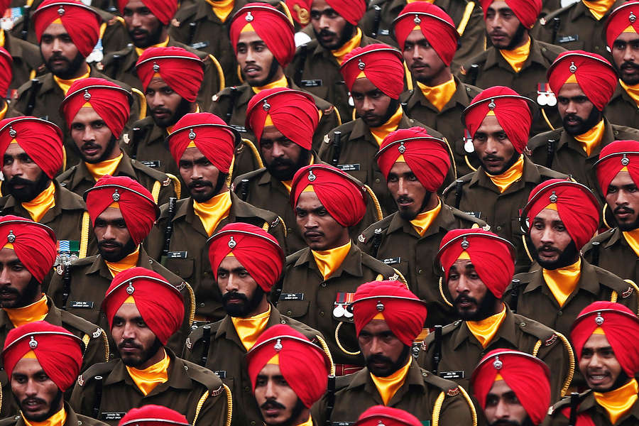Во время военного парада в Нью-Дели