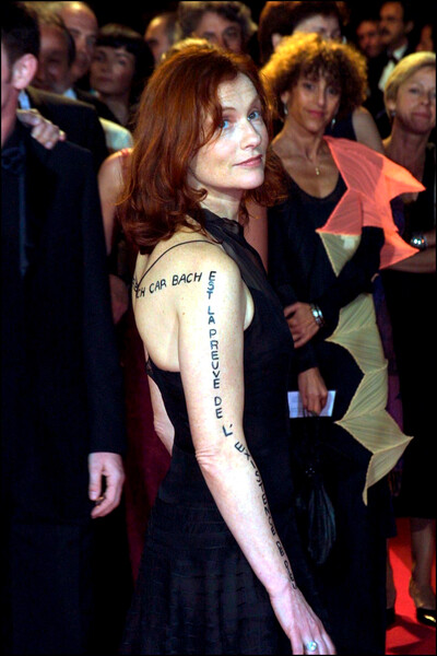 Изабель Юппер на&nbsp;премьере фильма &laquo;Пианистка&raquo; на&nbsp;54-м Каннском кинофестивале, 2001&nbsp;год