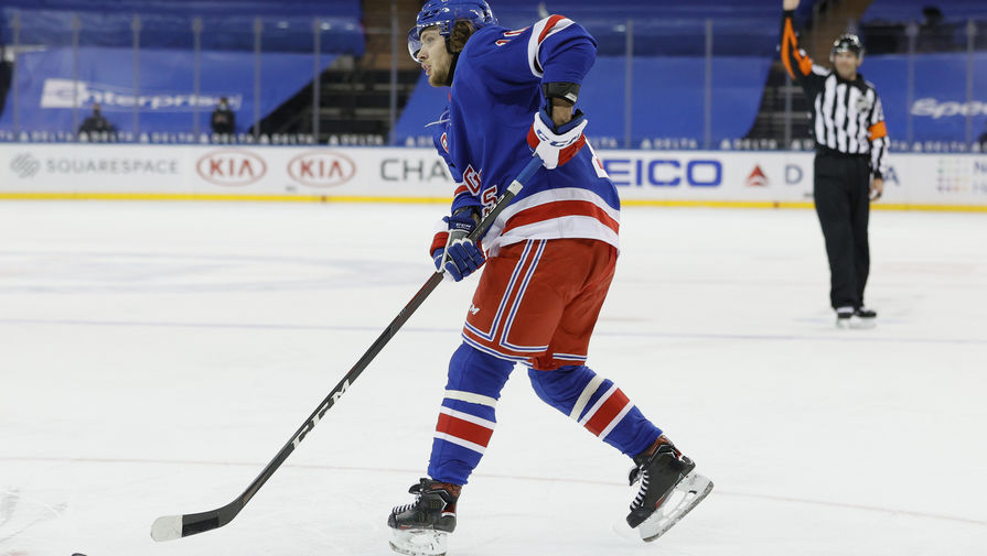 Нападающий клуба НХЛ «Нью-Йорк Рейнджерс» Артемий Панарин