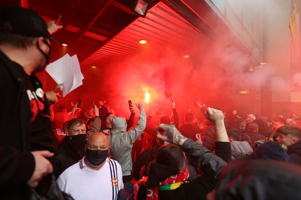 Фанаты «Манчестер Юнайтед», протесты