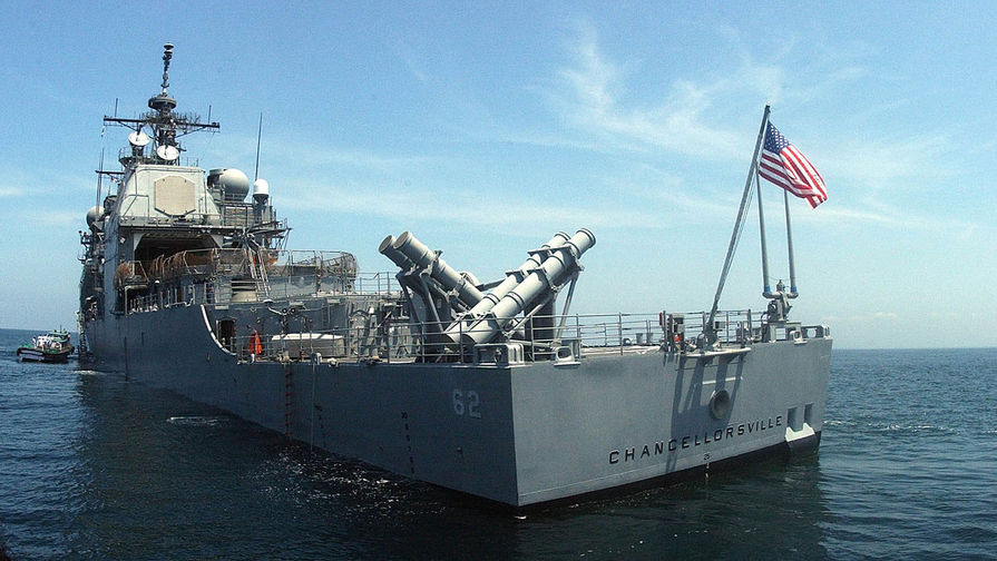 Ходить не умеет: крейсер США подрезал российский корабль