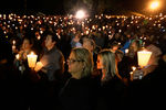 Акция памяти жертв перестрелки в Орегоне
