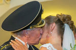 Актер Иван Краско и его бывшая студентка Наталья Шевель на церемонии бракосочетания в Адмиралтейском ЗАГСе