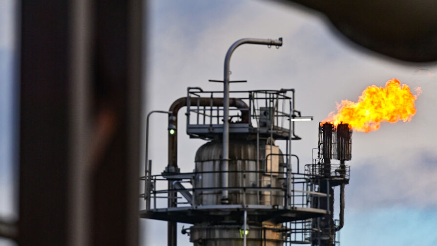 На нефтеперерабатывающем заводе в Ангарске произошел пожар