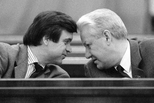 Председатель Верховного Совета РСФСР Борис Ельцин и 1-й заместитель Председателя Верховного Совета РСФСР Руслан Хасбулатов, 1990&nbsp;год