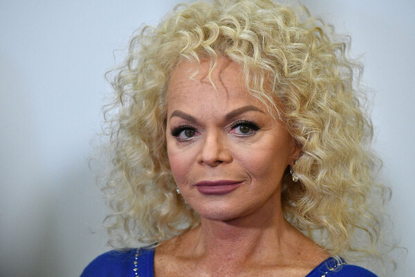 Керемет әйелдер бейнеленген порно фото галереялар