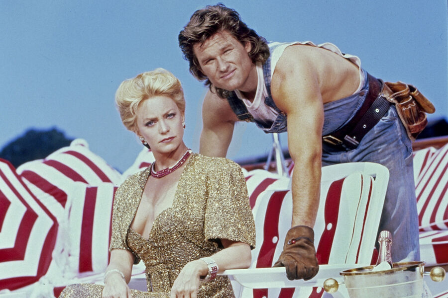 Актеры Голди Хоун и Курт Рассел во время съемок фильма «За бортом» в&nbsp;Форт-Брэгге, Калифорния, октябрь 1987&nbsp;года