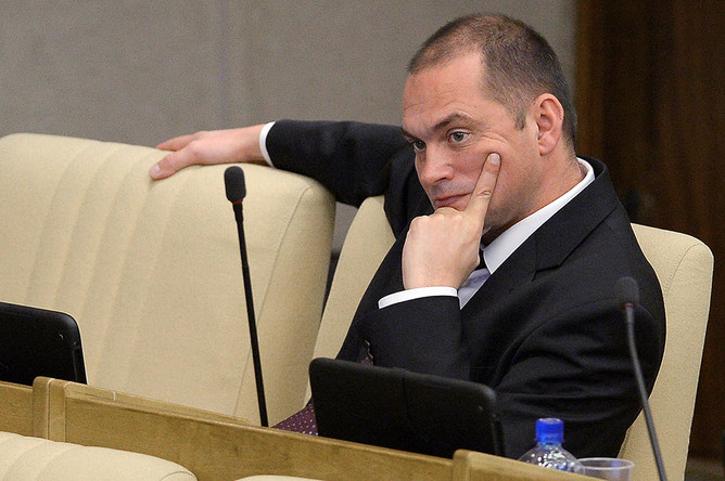 Госдума проголосовала за передачу в суд уголовного дела в отношении депутата от КПРФ Константина Ширшова